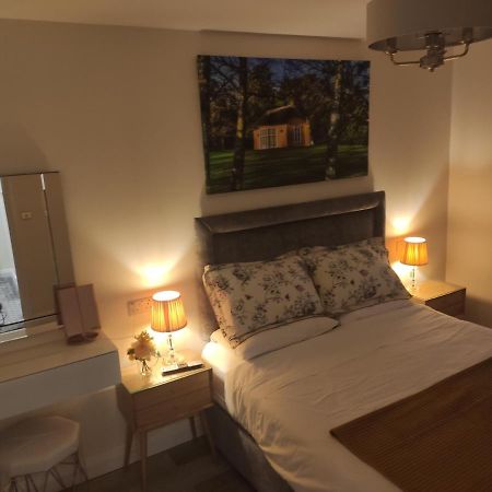 Vila Newryview Exteriér fotografie